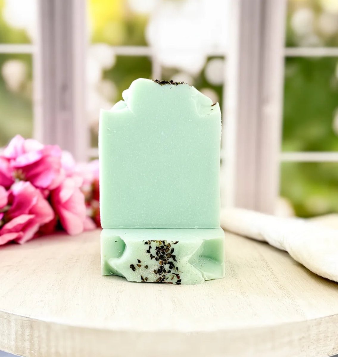 Mint & Eucalyptus Soap - Madmoizelle Closet