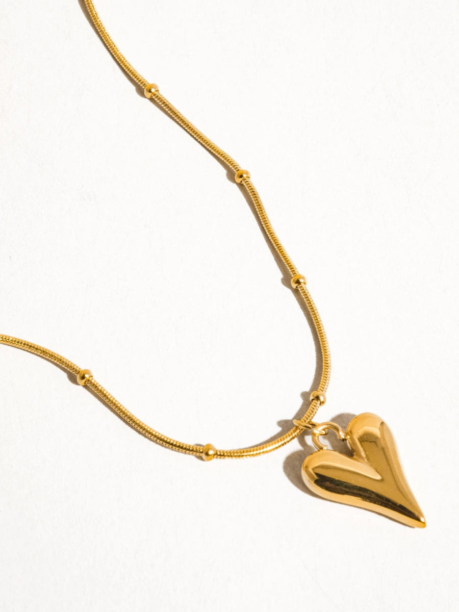 Neila 18K Gold Non - Tarnish Heart Necklace - Madmoizelle Closet