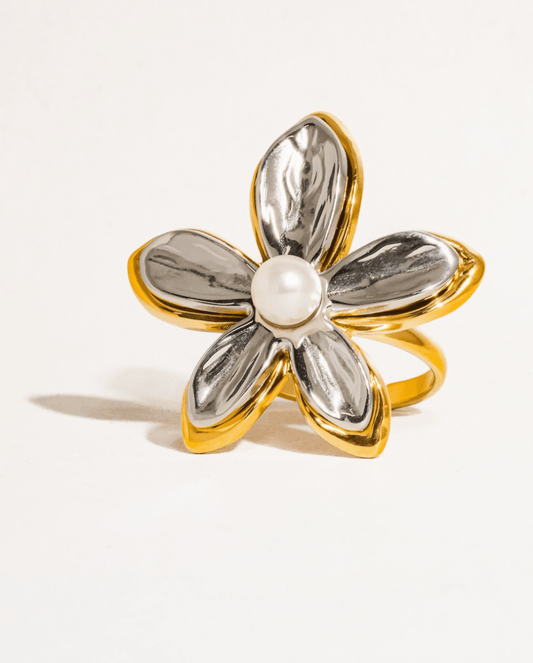 Sarah 18K Gold Non - Tarnish Pearl Flower Ring - Madmoizelle Closet