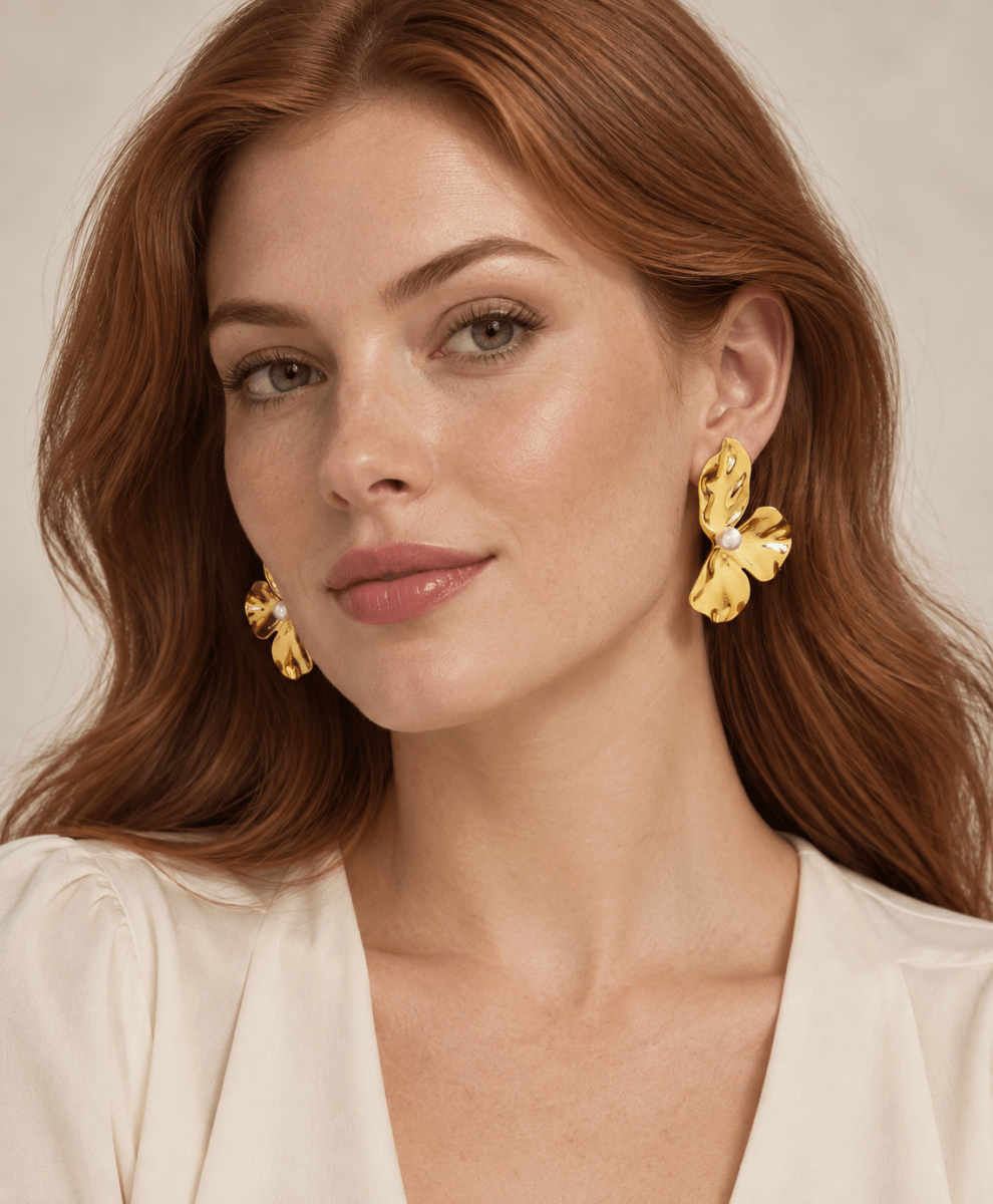 Sculpted Flower Pearl Earrings - Madmoizelle Closet