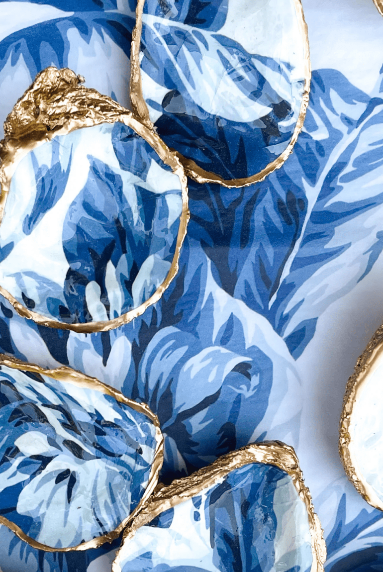 Shadow of Blue Oyster - Madmoizelle Closet