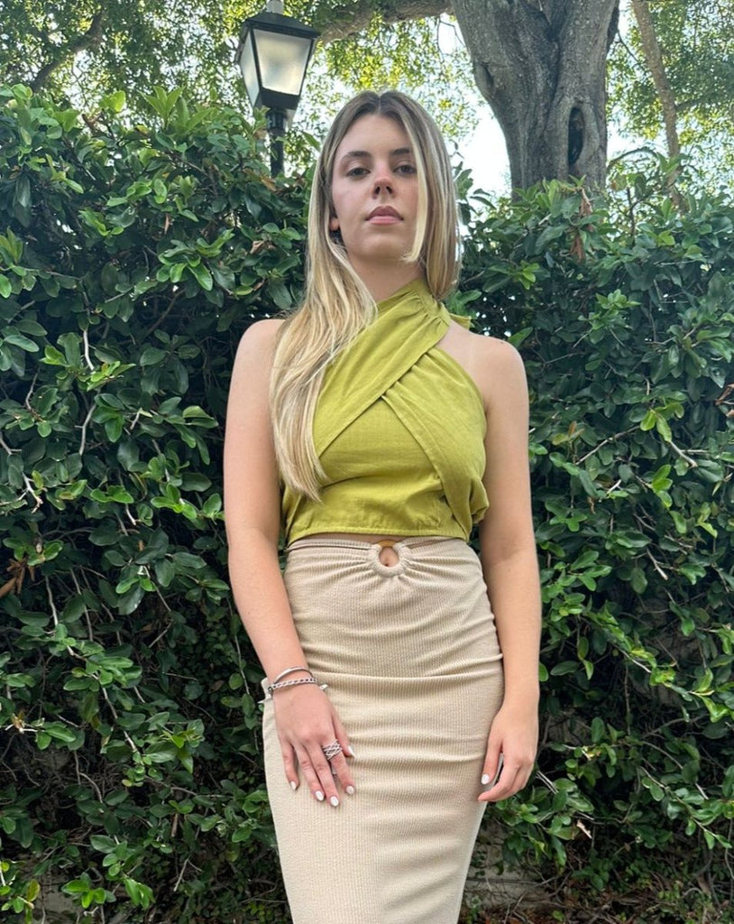 DRI HALTER CROSS TIE BACK CROP