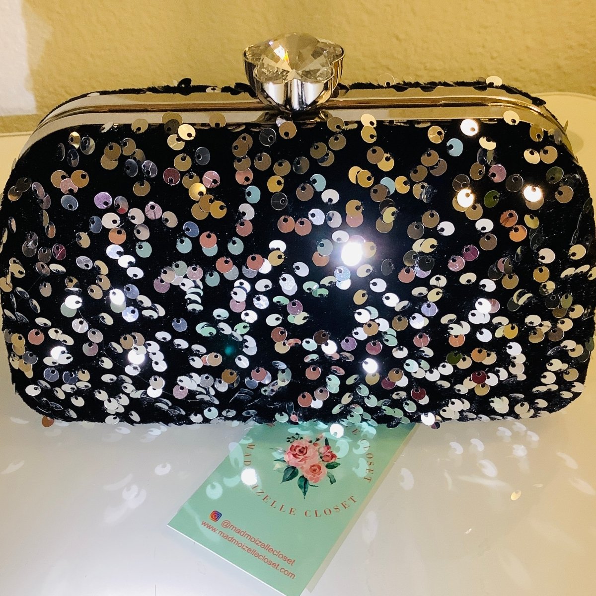 Silver Sequins clutch - Madmoizelle Closet