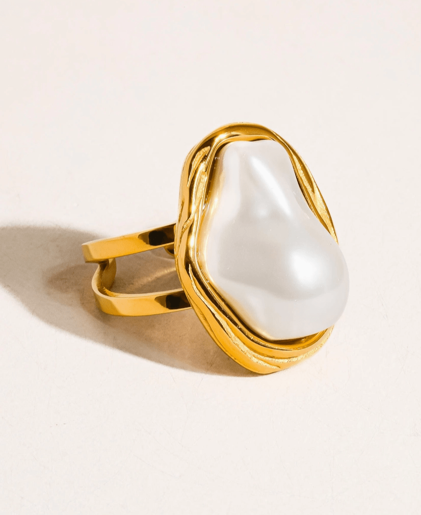 Cameron 18K Gold Non - Tarnish Classic Pearl Round Ring - Madmoizelle Closet