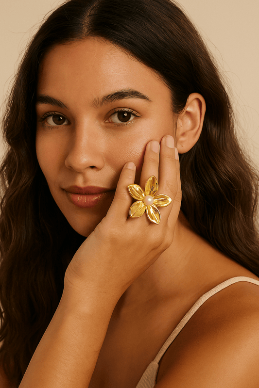 Ellie 18K Gold Ring - Madmoizelle Closet