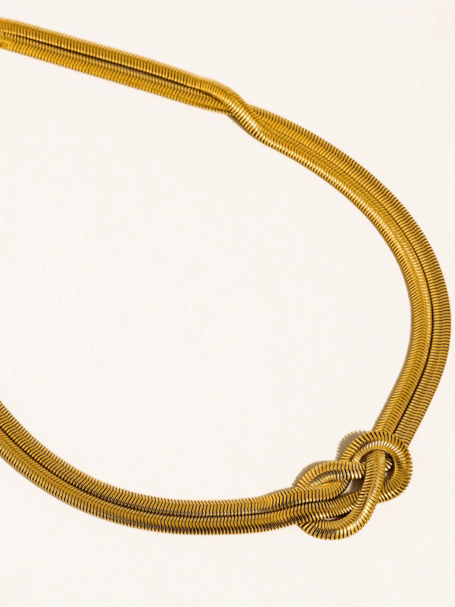 Gold Knot Necklace - Madmoizelle Closet