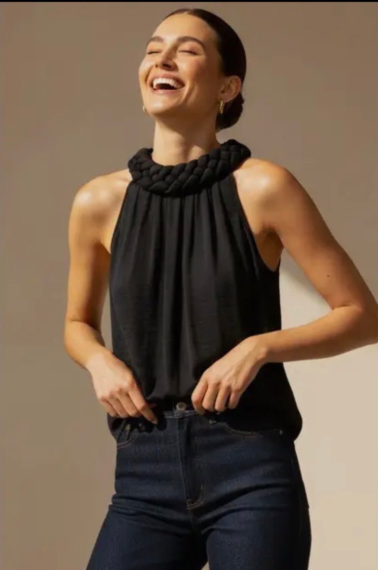 Izadora Embroidered Blouse - Madmoizelle Closet
