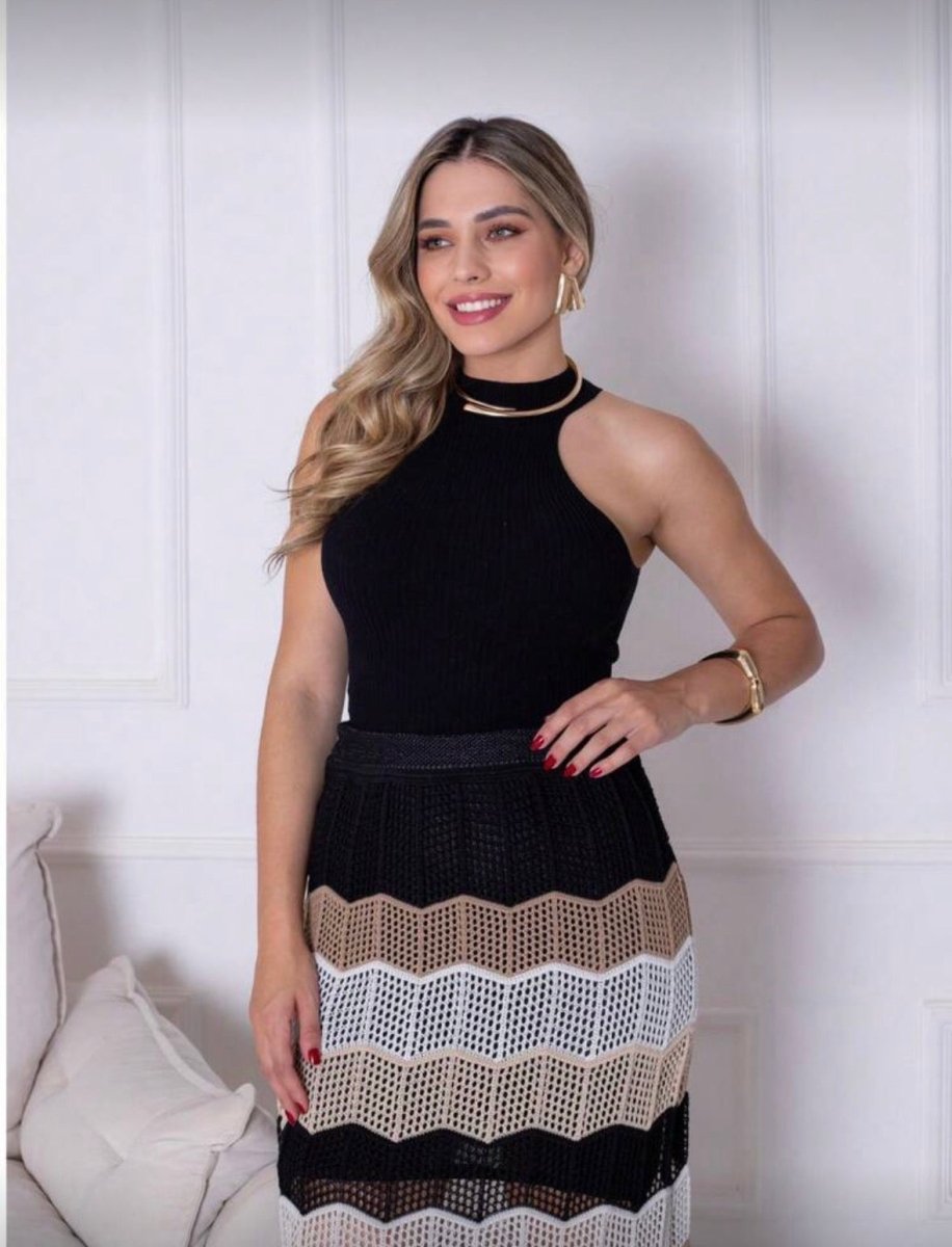 Noir Soleil Crochet Skirt - Madmoizelle Closet