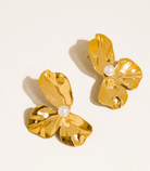 Sculpted Flower Pearl Earrings - Madmoizelle Closet