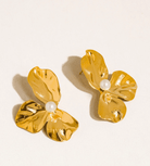 Sculpted Flower Pearl Earrings - Madmoizelle Closet