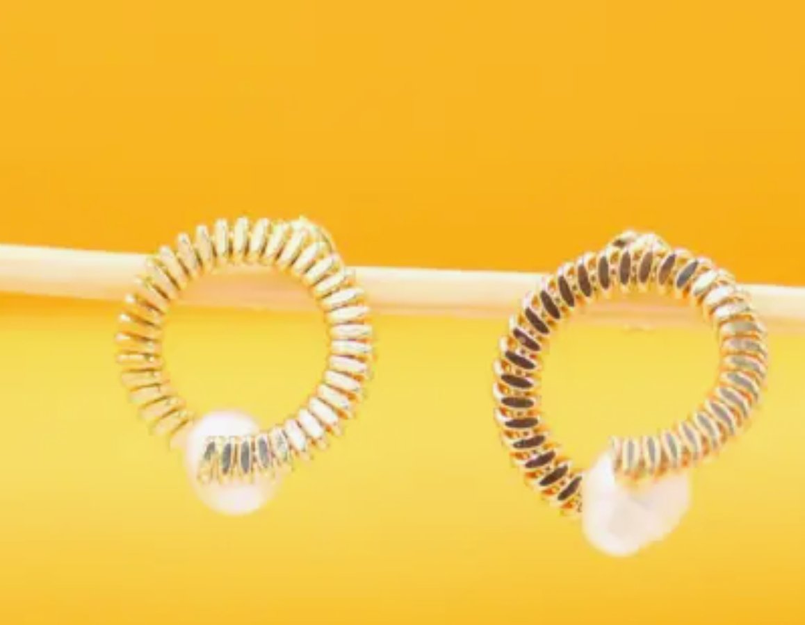 Steph 18K Gold Filled Spiral Pearl Hoop Earrings - Madmoizelle Closet