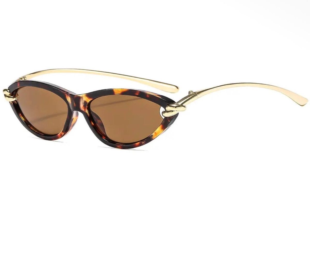 The Bella Cat-Eye Sunglasses - Madmoizelle Closet