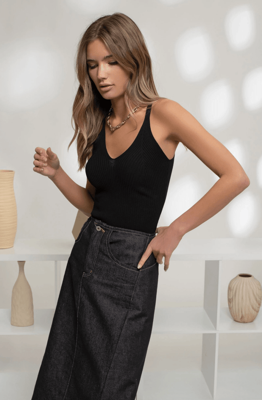 V Neck Sweater Tank - Madmoizelle Closet
