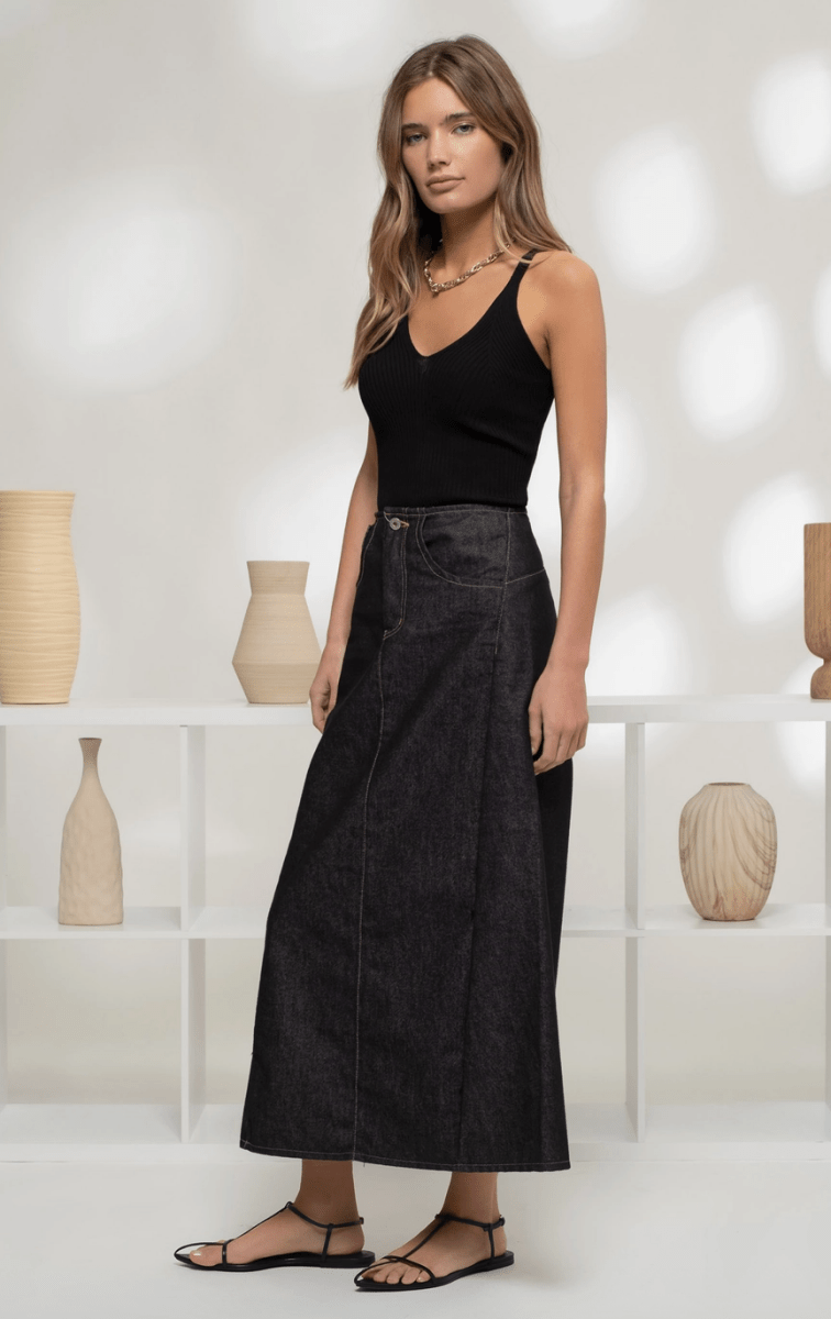 V Neck Sweater Tank - Madmoizelle Closet