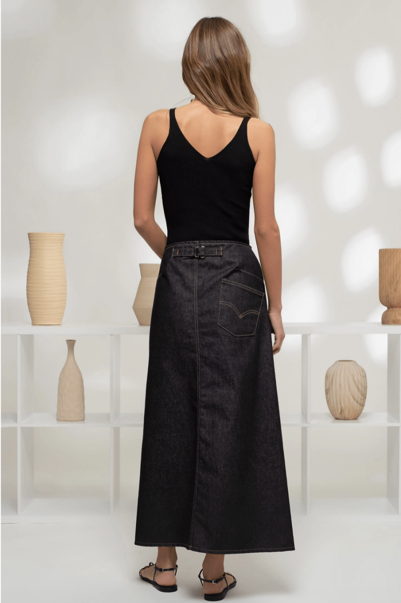 V Neck Sweater Tank - Madmoizelle Closet